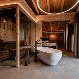 Nidaris - Luxury Private Spa Suites – hotel w mieście Malè