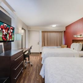 Super 8 by Wyndham Deerfield - Northbrook, מלון בדירפילד