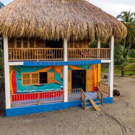 Rainbow Hostel, hotel in San Bernardo del Viento