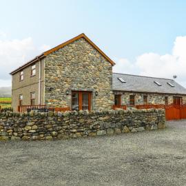 Cefn-Yr-Efail, hotel a Brynkir
