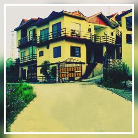 Full Serviced Cottage in Bhurban, hotel din Ausia