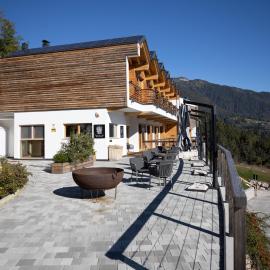 Giallo Dolomiti Wellness – hotel w mieście Pieve di Cadore