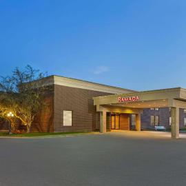 Ramada by Wyndham Fredericton, hotel v destinaci Fredericton
