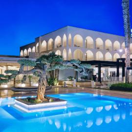 Hotel Cerere, хотел в Паестум