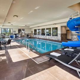 Glacier International Lodge: Kalispell şehrinde bir otel