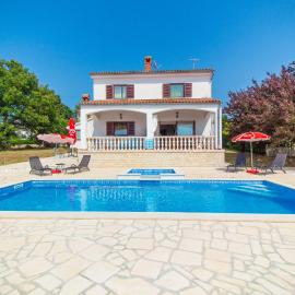 Villa Sabatti – hotel w mieście Kukci