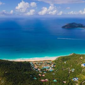 Wyndham Tortola BVI Lambert Beach Resort, hotel u gradu East End