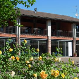 Agriturismo Fiorbello โรงแรมในMontirone