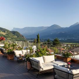 Hotel Pienzenau Am Schlosspark, hotel in Merano