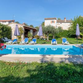 Holiday Home Tamaris with Pool