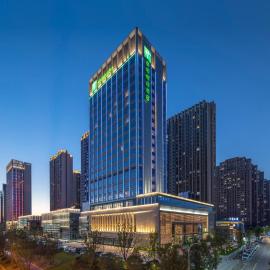 Holiday Inn Fuyang by IHG, hotel en Fuyang