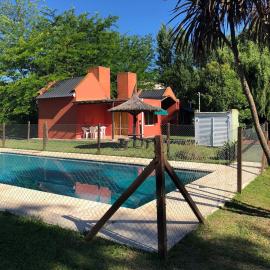 Cabañas La Viña, hotel in Chascomús