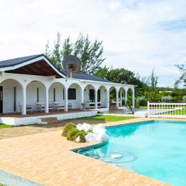 Marantha Villa, hotel di Discovery Bay