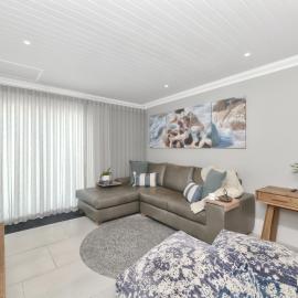Spring Tide on 28 Main Struisbaai, hotel din Struisbaai
