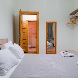 Jako Hotel Old Tbilisi، فندق في تبليسي