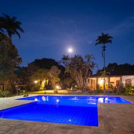 Pousada Chácara Das Acácias - Com Gerador De Energia e Piscina aquecida