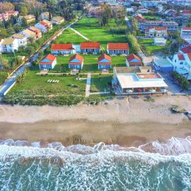 Beachside Bungalows Acharavi Corfu, hotel v destinaci Acharavi