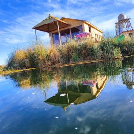 Uros Quechua`s Lodge Titicaca, отель в городе Пуно