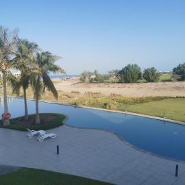Jebel Sifah studio Apartment with Pool View, hotel a As Sīfah