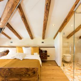 Špacapanova hiša, hotel Komenben