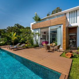 La Maroma by The Blue Kite - 3BHK Luxury Villas with Private Pool, Fully Equipped Kitchen, Garden, Patio, Security & WiFi Near Vagator Beach, hotel in Vagator