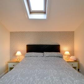 Brightwater 2nd floor Apartment for up to 6 guests near North Bay beach, hotel di Scarborough