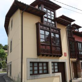Apartamentos Los Picos, Hotel in Bricia