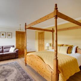 Home Farm B&B - Sunflower Room, hotel en Forfar