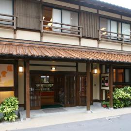 Kutsurogi no yado Kiunsoh – hotel w mieście Oda