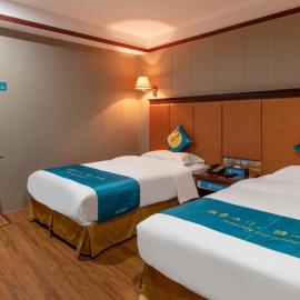 Suoxing Hotel Yijing Yangchun Donghu West Road, hotel v destinácii Yangjiang