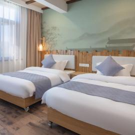 Floral Hotel Banxia Jiuhuashan Transfer Center, hotel sa Chizhou