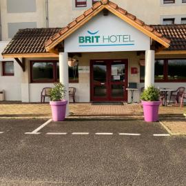 Brit Hotel Essentiel Moulins Avermes、アヴェルムのホテル