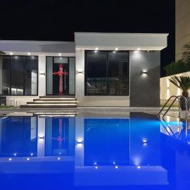 LT Luxury Villa – hotel w mieście Rrushkull
