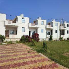 Neelkanth Homes, hotel a Garudeshwar