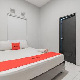 RedDoorz near Exit Toll Pasteur 4