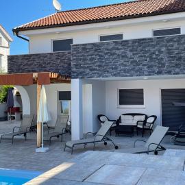 Villa Mira *****