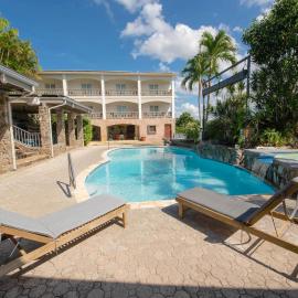 Lazy Parrot Inn, Hotel in Rincon