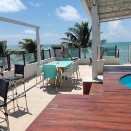 Apartamento Duplex beira Mar, hotelli kohteessa Nísia Floresta