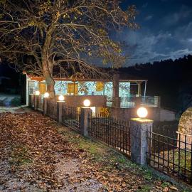 Σπίτι στο βουνό, hotel a Tsivlós