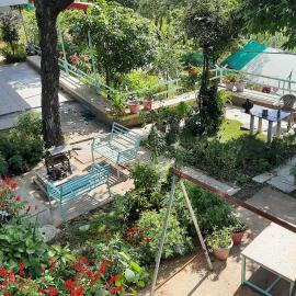 Nanda View Cottage, hotel di Almora