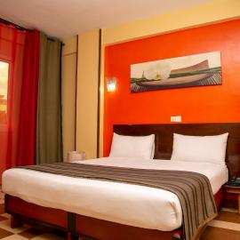 YAAHOT Hotel