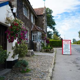 Fox & Hounds Hotel, готель у місті Lydford