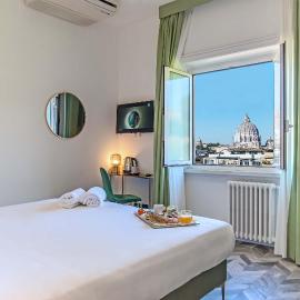 Bloom Hotel Rome