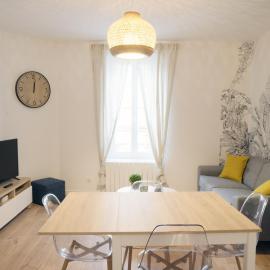 T3 de charme situé en hyper centre avec wifi, linge, draps, savons et serviettes fournis