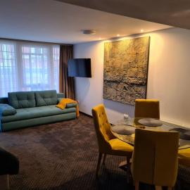 City Center Apartmanház, Hotel in Eger