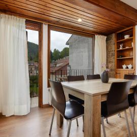 Apartaments Camprodon Centre, מלון בקמפרודון