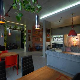 Cubby Hotel, hotel u gradu Lavov