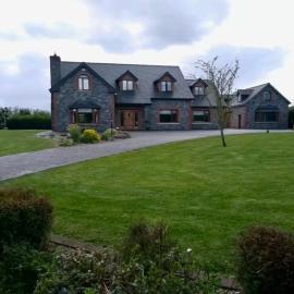 Carraig House Sleeps 2 Pets Allowed