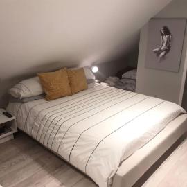 The Contemporary Studio, hotel in Bracknell