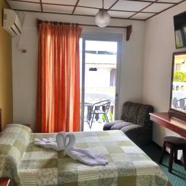 Hotel Malinche, khách sạn ở Quepos